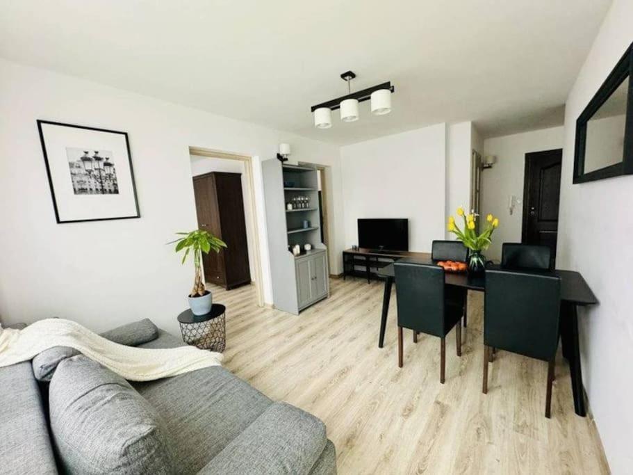 ורשה Apartment With Balcony Near Bulwary Wislane Wwa67 מראה חיצוני תמונה
